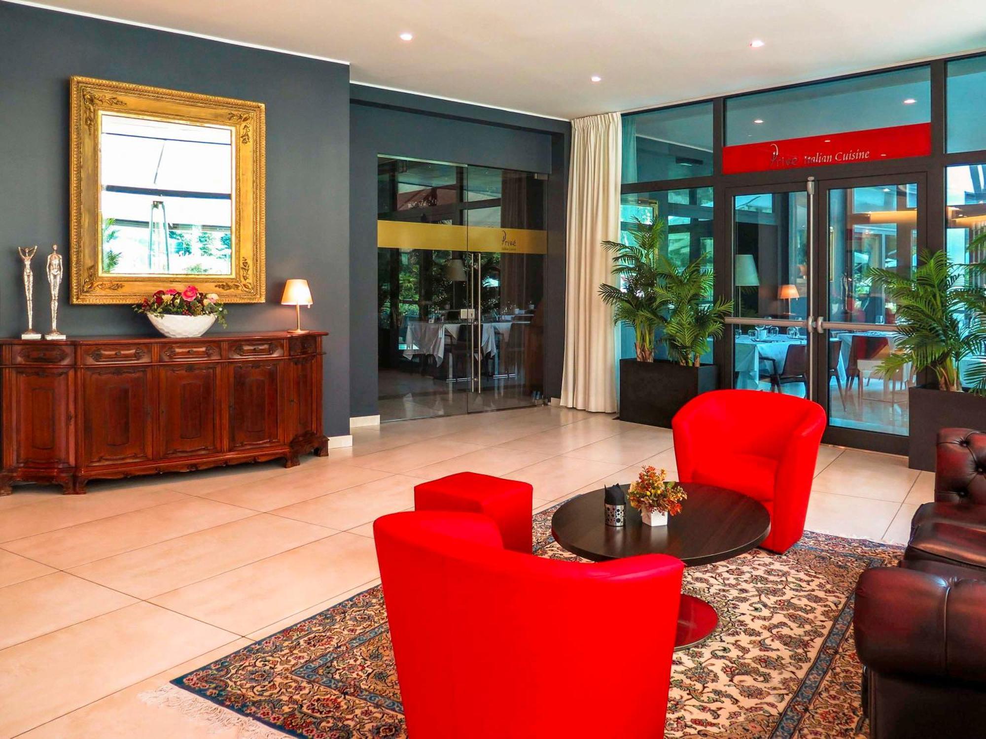 Отель Ibis Styles Milano Est Сеттала Экстерьер фото