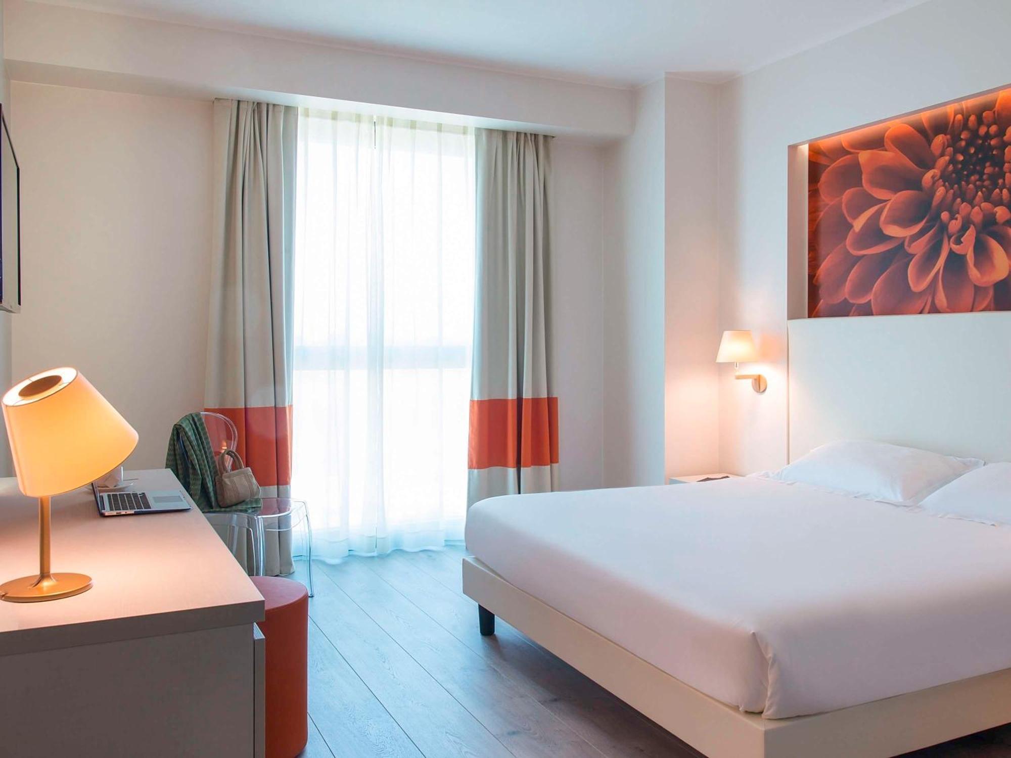 Отель Ibis Styles Milano Est Сеттала Экстерьер фото